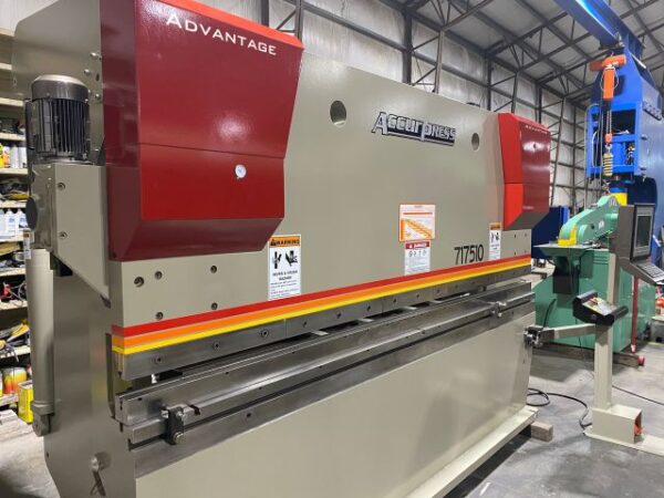 Accurpress Advantage 175 Ton CNC Hydraulic Press Brake - Image 2